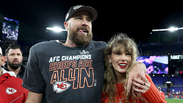 Travis Kelce celebrates with Taylor Swift 
