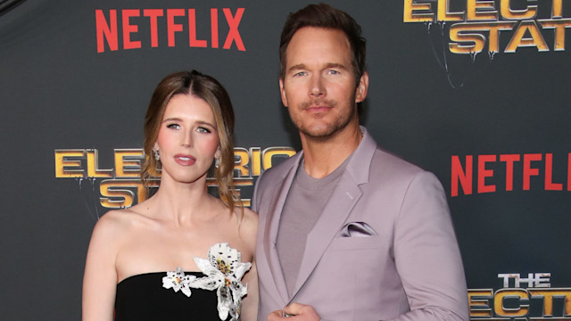Katherine Schwarzenegger and Chris Pratt pose for photographs at the LA premiere for The Electric State