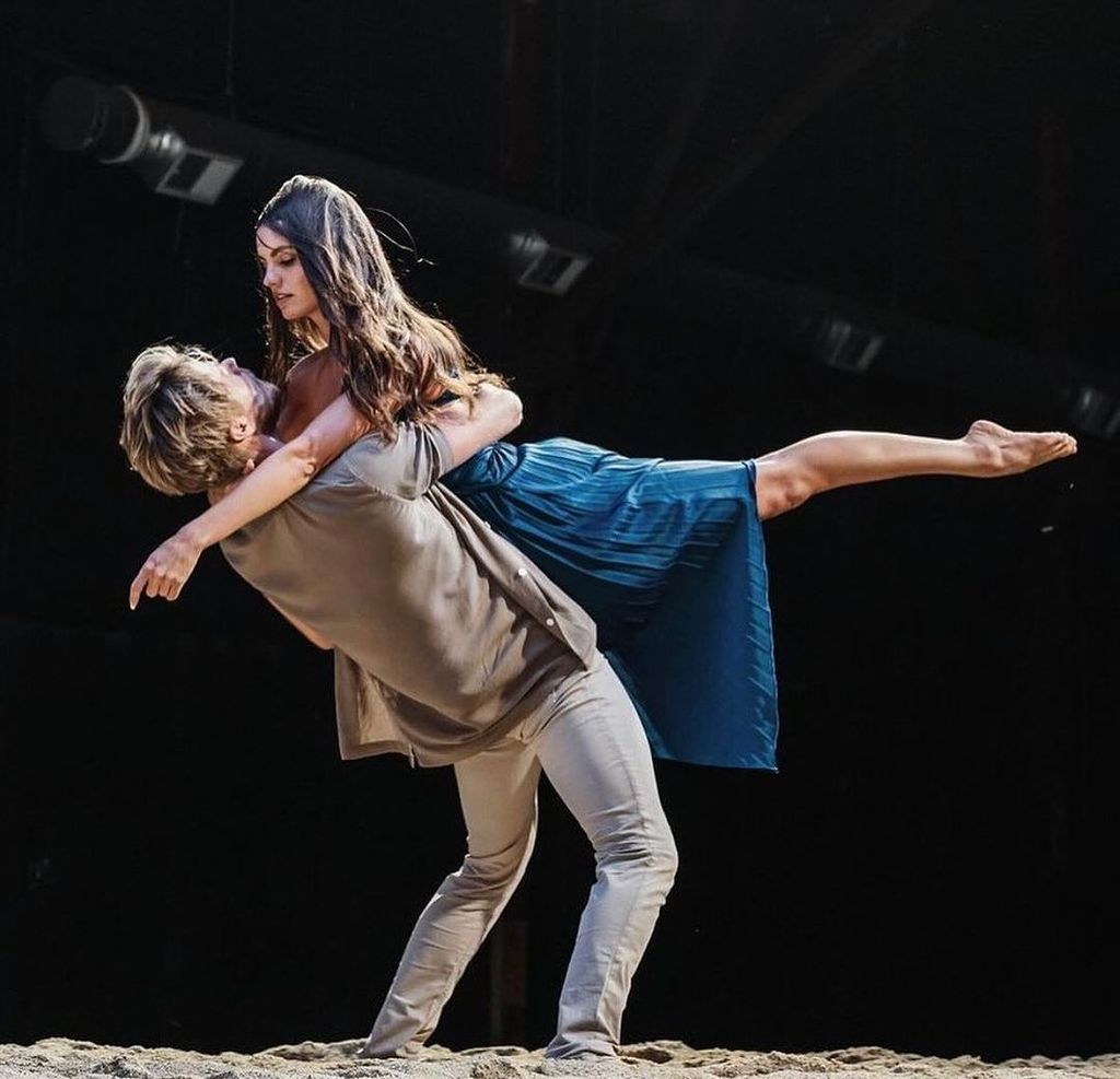 Derek Hough and his wife are both dancers