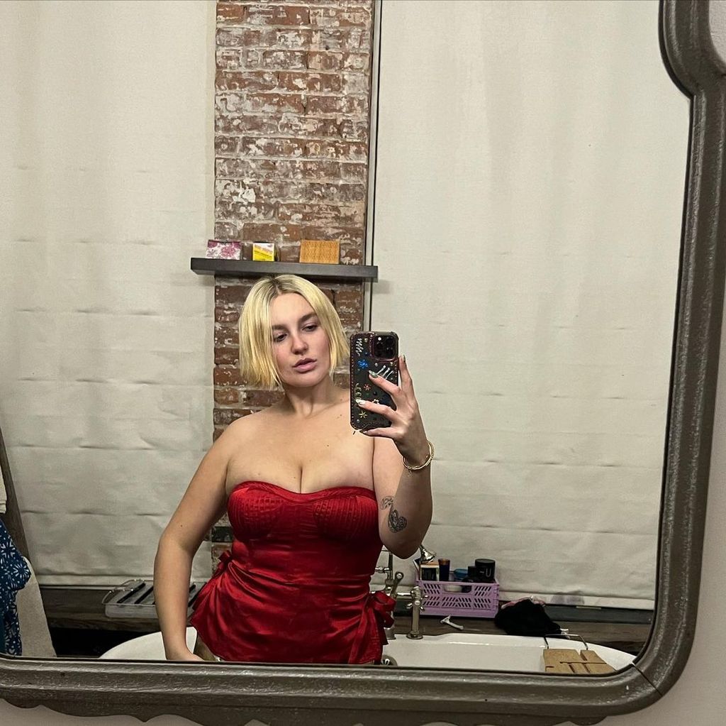 Gracie McGraw bathroom