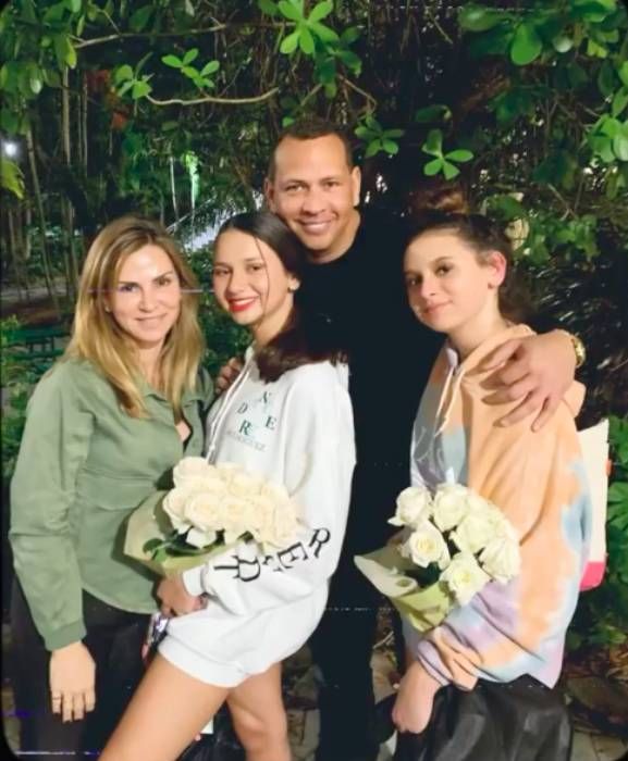 alex rodirguez ex wife daughters
