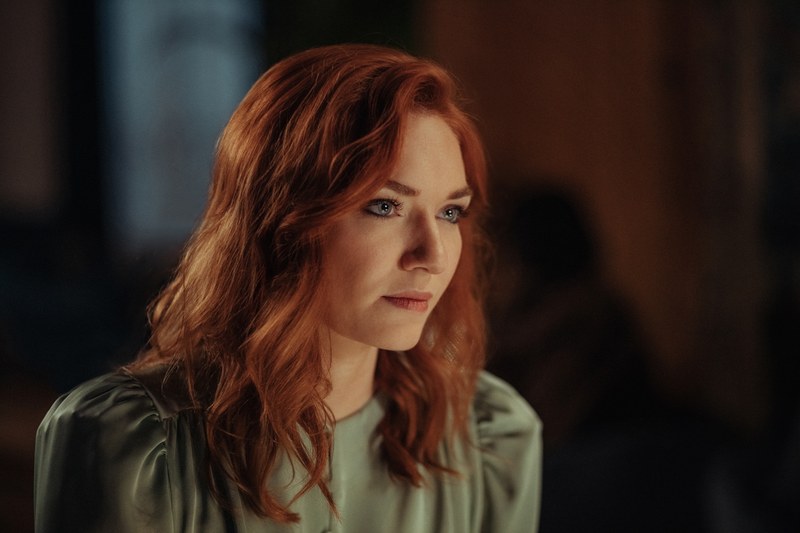 Eleanor Tomlinson in The Couple Next Door