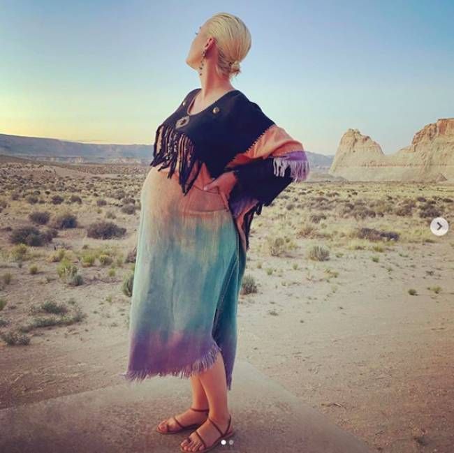 katy perry baby bump