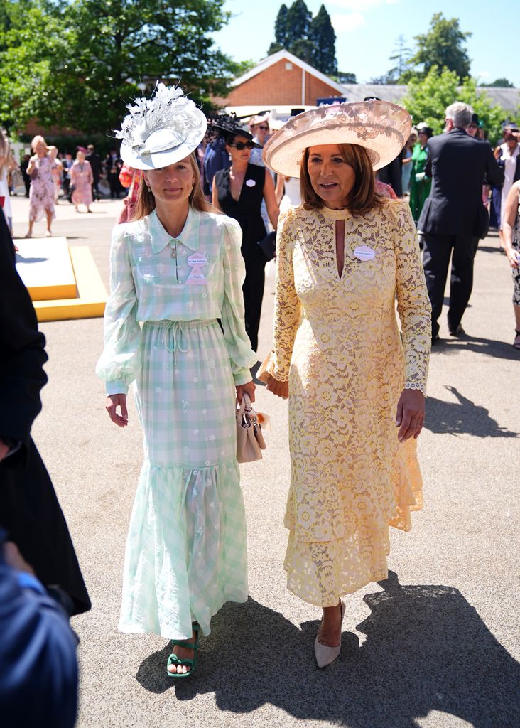 Alizee Thevenet and Carole Middleton