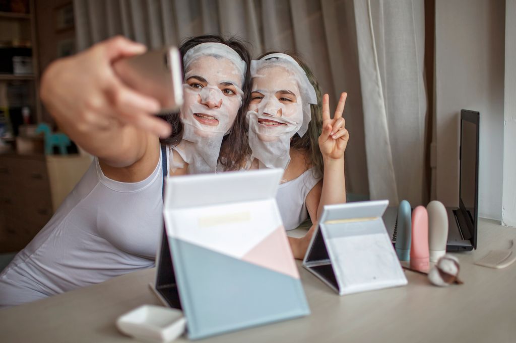 Mum and daughter home spa time