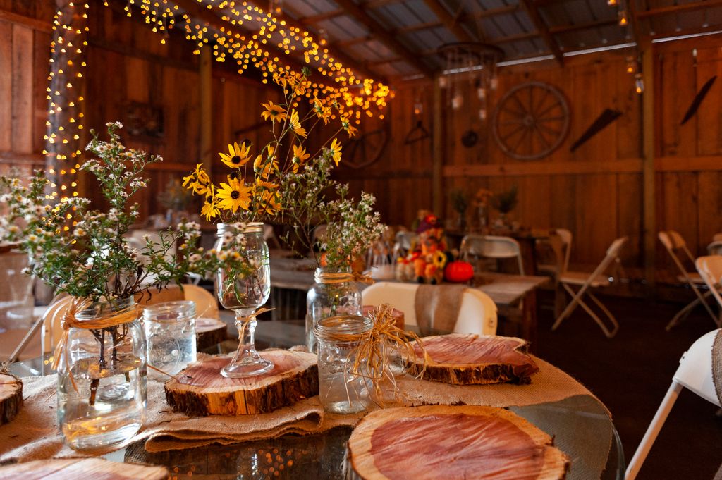 From raw cotton to cedar planks accessorised tables