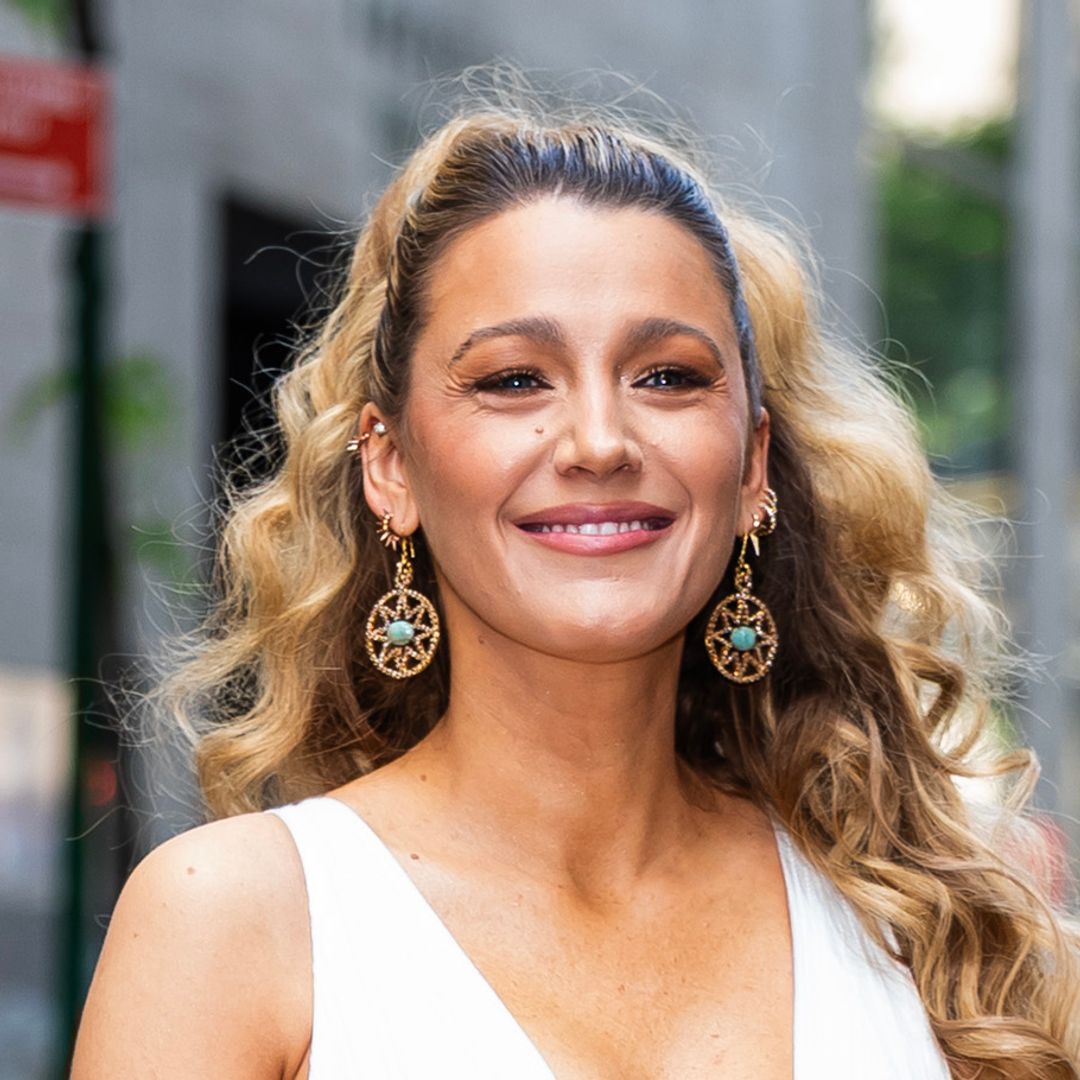 Blake Lively sports spunky new makeover amid legal battle