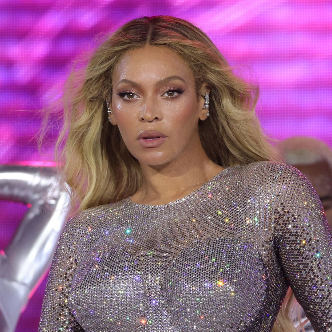 Beyoncé loses her chaps in wardrobe mishap during latest concert