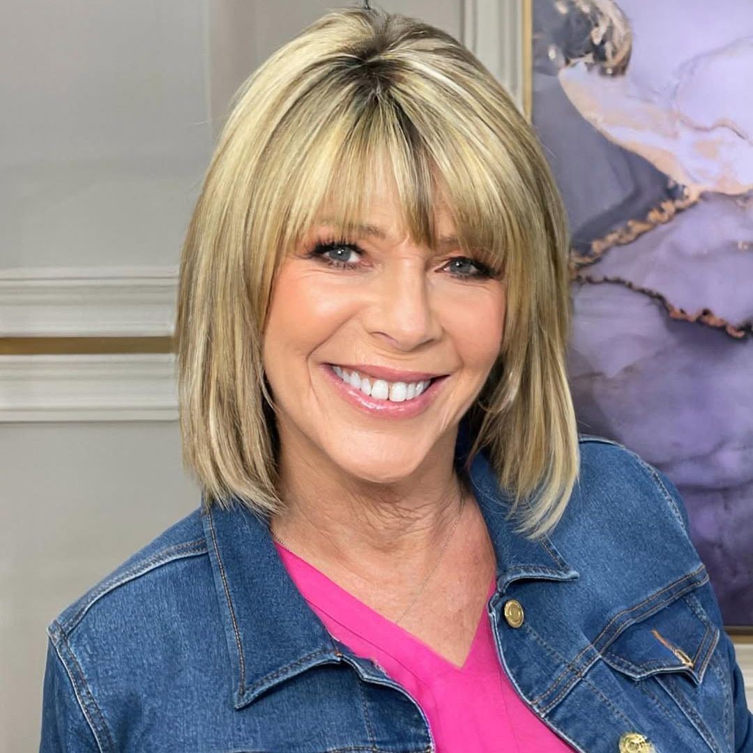 Ruth Langsford proves cargo trousers and a denim jacket is a failsafe errand outfit