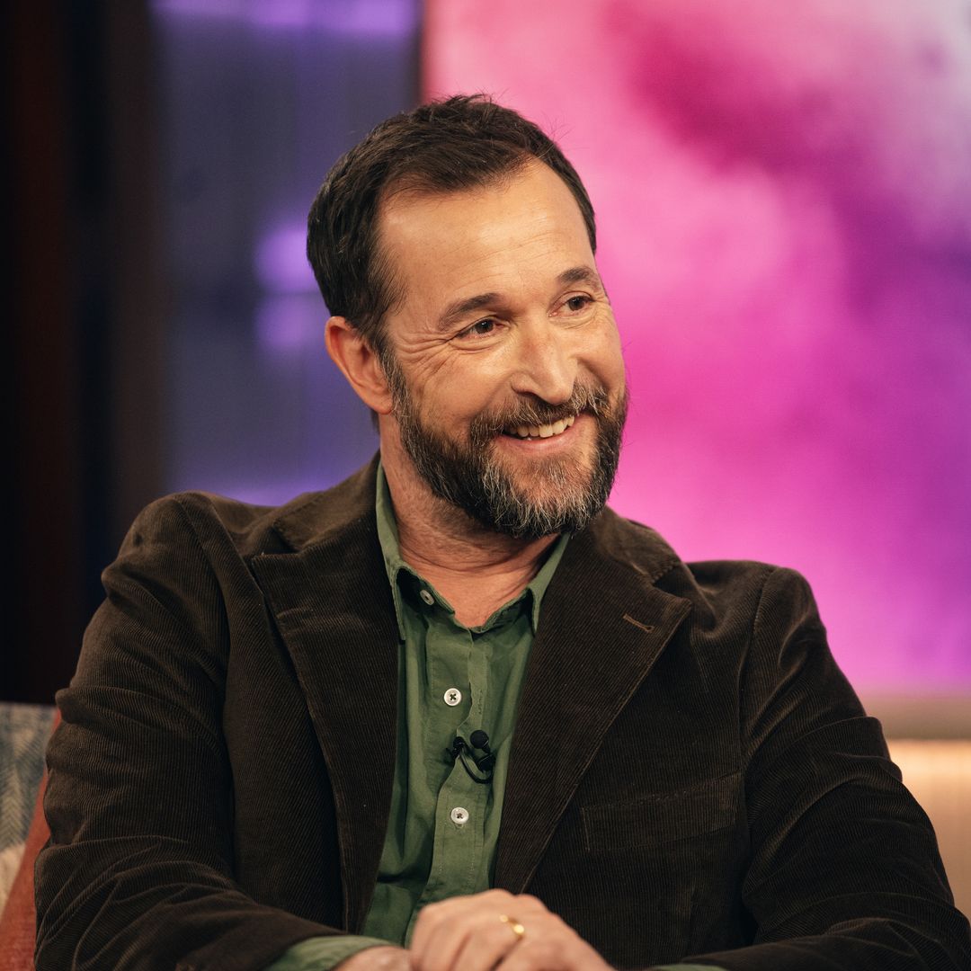 Noah Wyle's personal life — and his unbelievable then-and-now photos