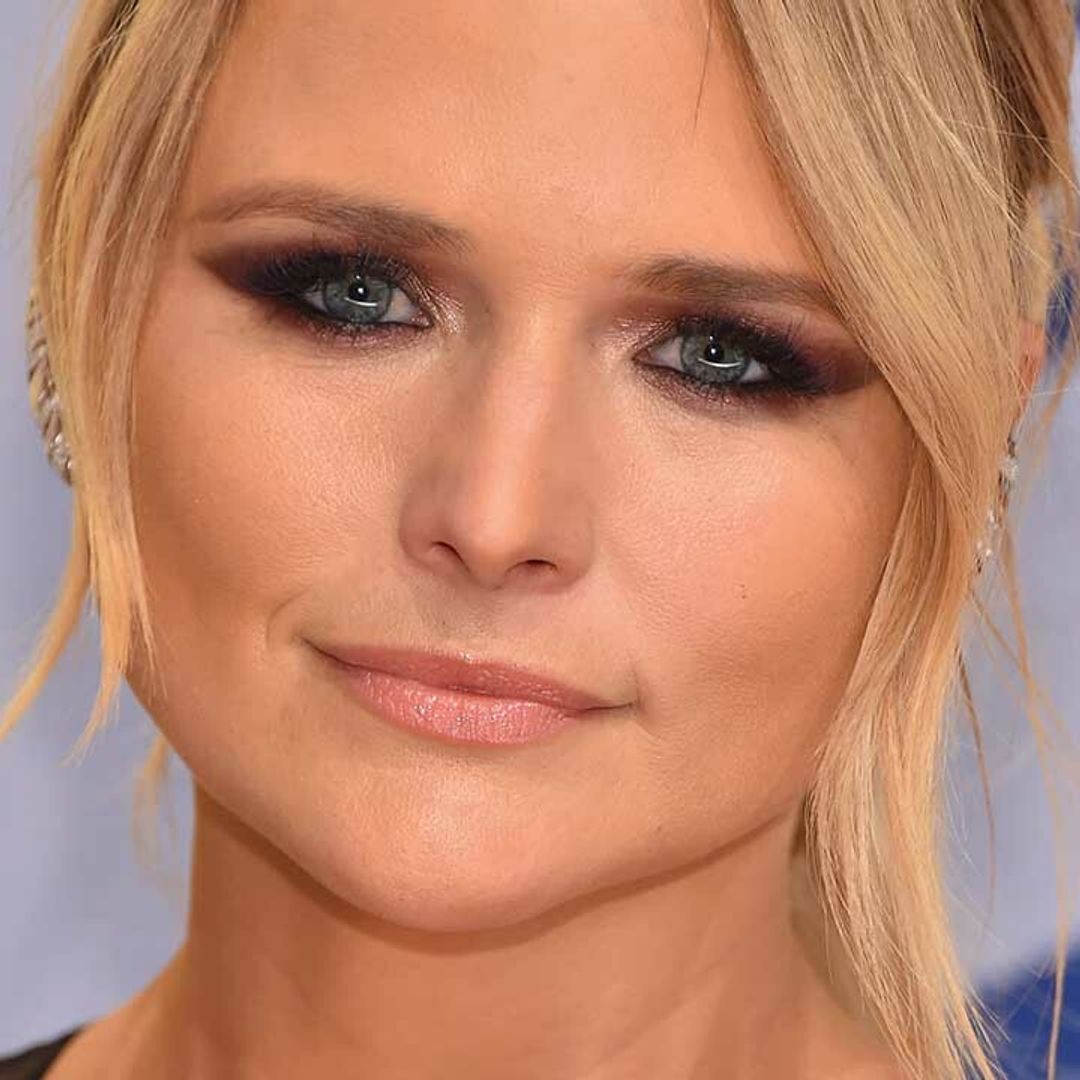 Miranda Lambert reveals her 'heart is broken' during emotional ACM Awards appearance