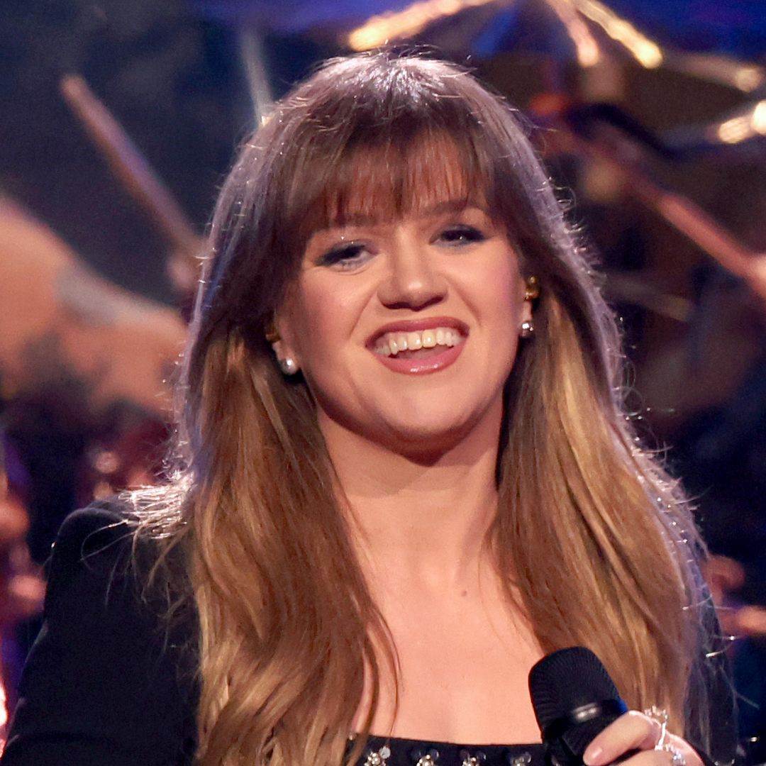 Kelly Clarkson's daughter River rocks mom's new NYC look